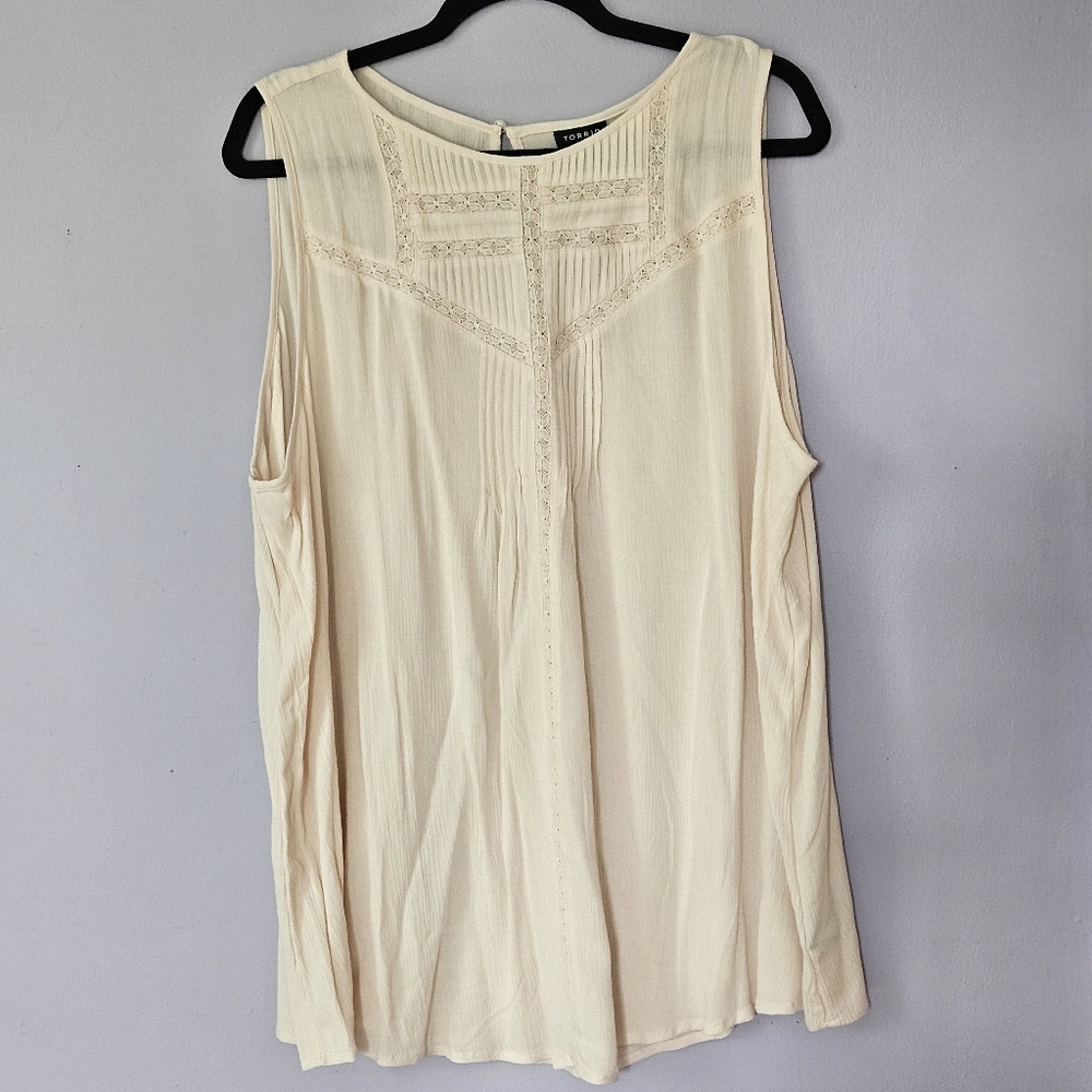 NWT: Torrid Pleated Pink Gauze Tank Blouse, Size 2X
